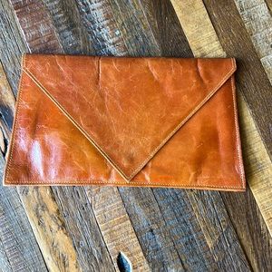 Hasi Hato Snap Envelope Leather clutch.